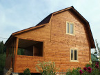 Дом из бруса 8×7 с ломанной крышей и мансардой. Этот дом мы построили в Московской области.